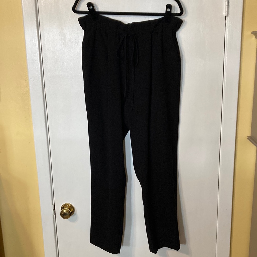 Gianni Bini Black Scrunchy Waist with Drawstring Black Flowy Pants